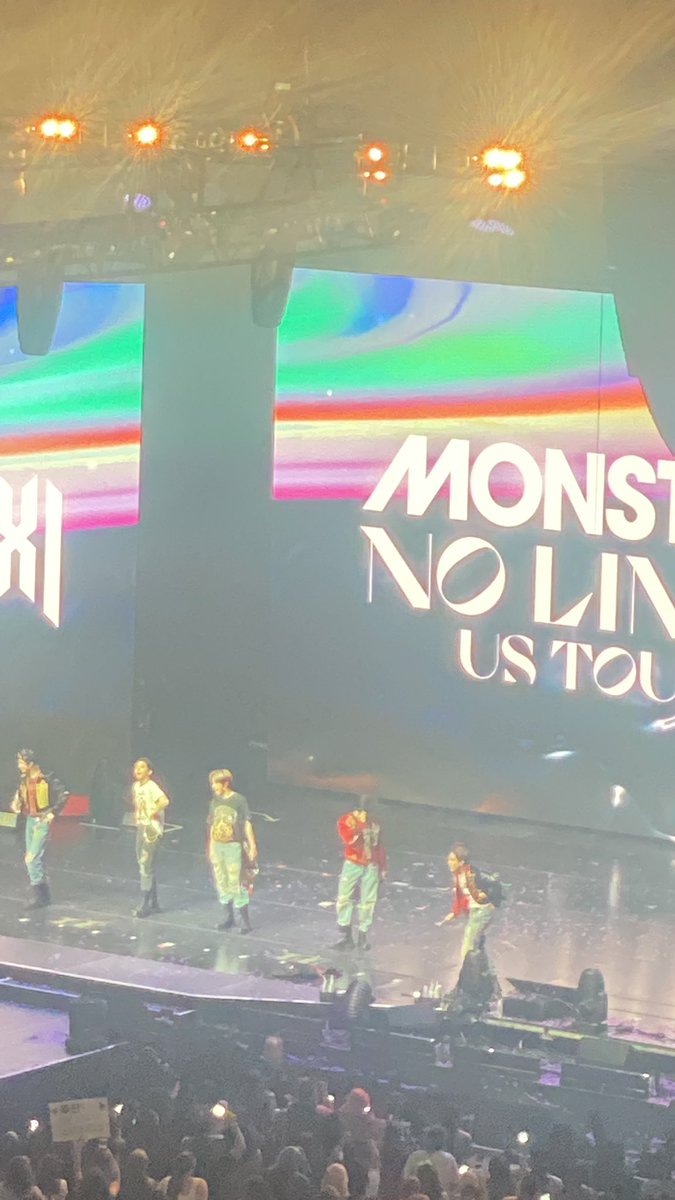 N1J0M3's tweet photo. I had so much fun tonight😭😭😭 @OfficialMonstaX #MonstaXinSunrise #monstaxinfl #MONSTAXUSTOUR #MONSTAX https://t.co/irH0OvBd1B