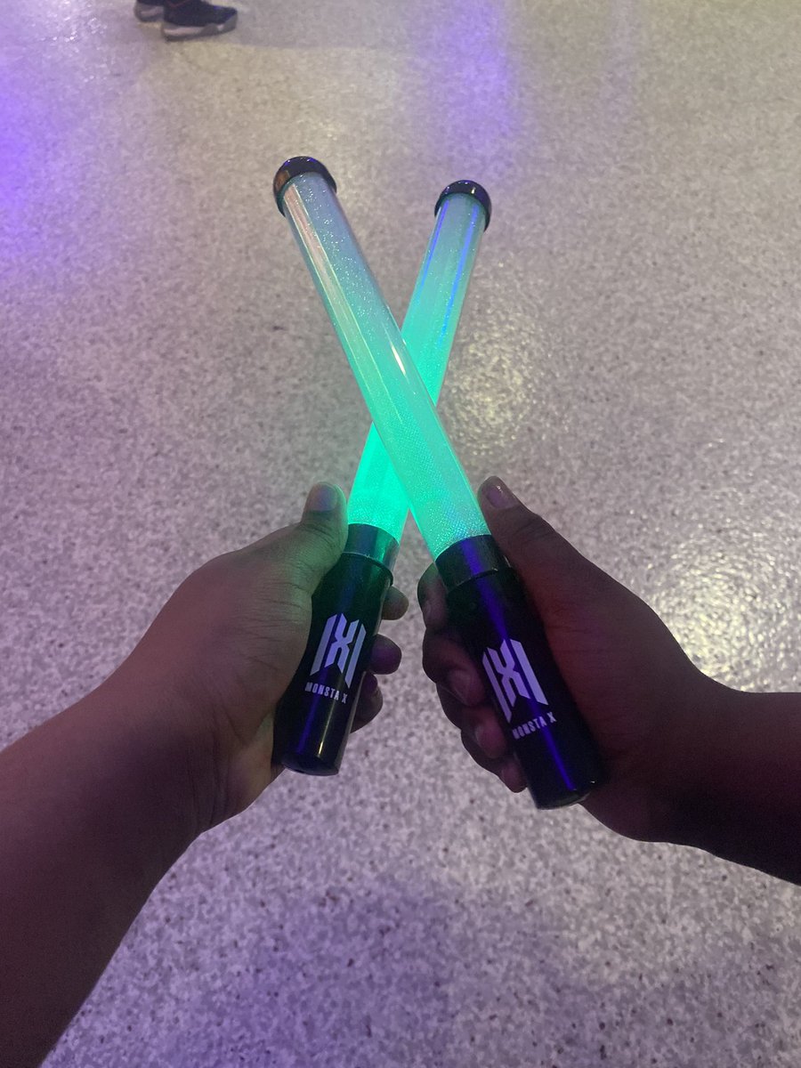 N1J0M3's tweet photo. I had so much fun tonight😭😭😭 @OfficialMonstaX #MonstaXinSunrise #monstaxinfl #MONSTAXUSTOUR #MONSTAX https://t.co/irH0OvBd1B