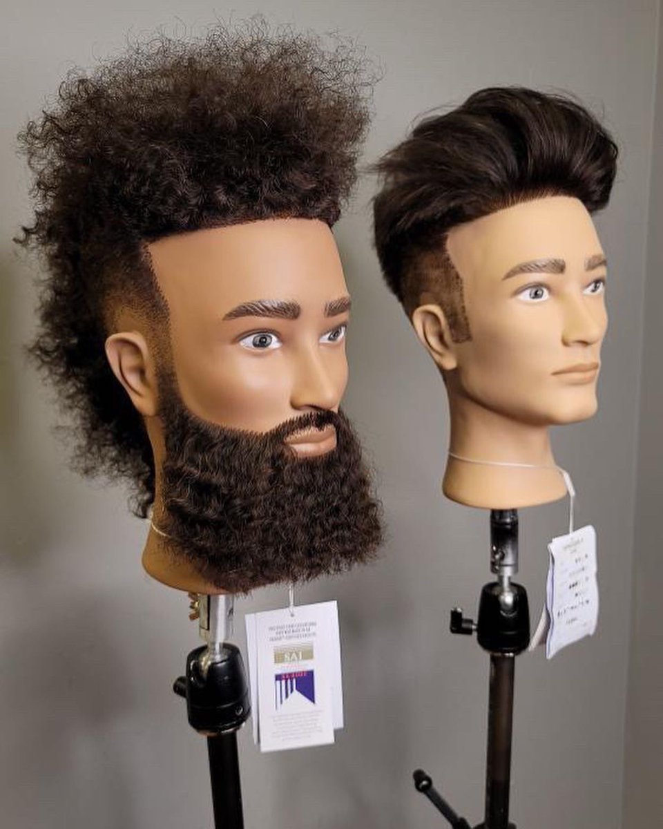 PivotPointIntl's tweet photo. Certified SA8000 🏷💈 #LookForTheTag #PivotPointBarbering #LearnForward (📸: hairlabdetroitbarberschool) https://t.co/TqVoMiN2RP