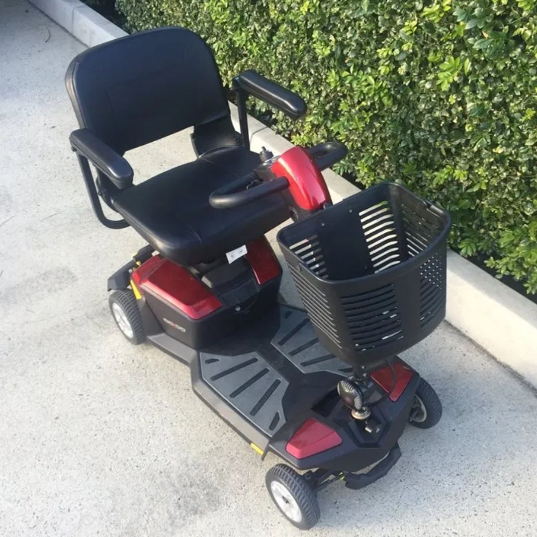 helloMobilityau's tweet image. The pre-loved Pride Go-Go #LXScooter delivers high performance at an affordable price. The light weight Go-Go features easy disassembly and a convenient charger port located on the steering tiller.
Enquire Now - bit.ly/38PHOH3
#Mobilityscooter