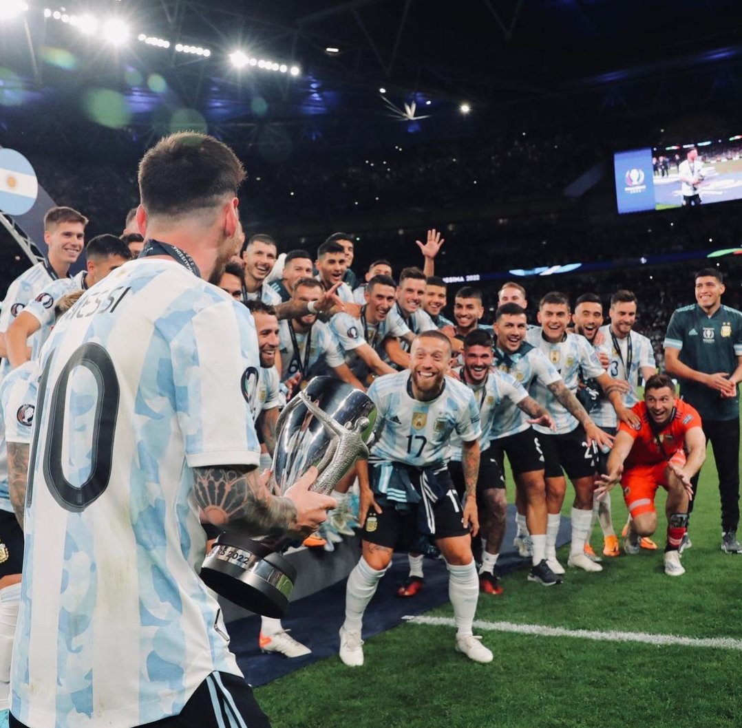 CamiPenalber's tweet photo. No existirá mejor foto que esta.

Buenas noches🇦🇷⚽️🤍 https://t.co/DL5zjVlP6l