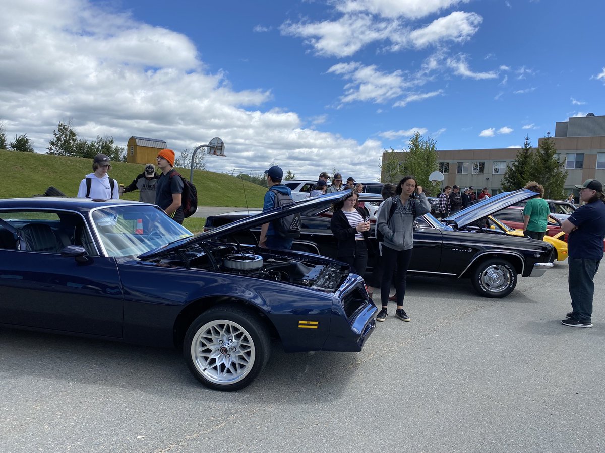 AvonViewHighSchool tweet media