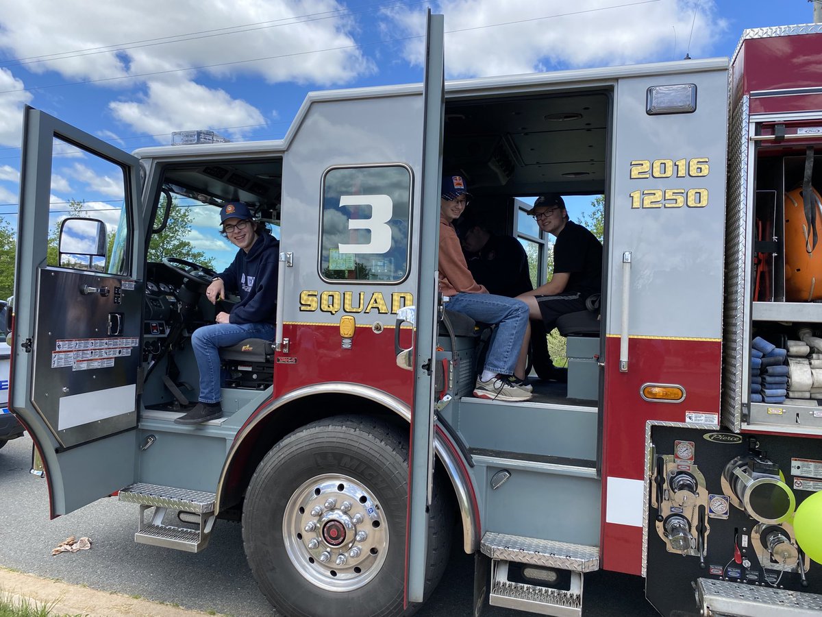 AvonViewHighSchool tweet media