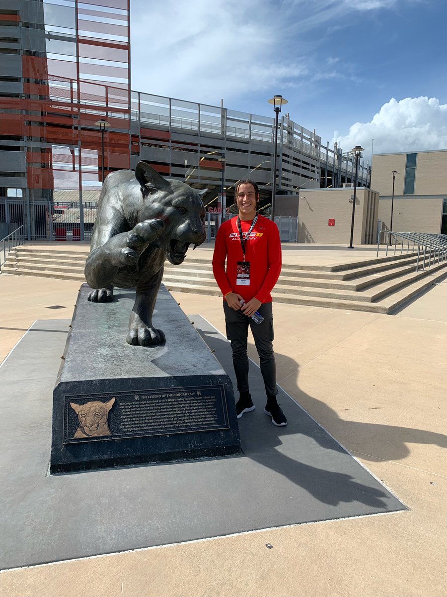 JamisonKitna's tweet image. Excited to announce I got an offer from University of Houston Thankful and blessed for what God has just done in my life. 1 Thessalonians 5:16-18 @CoachDawson_UH @CourtneyHelom @LoganHolgorsenn @Holgorsendana