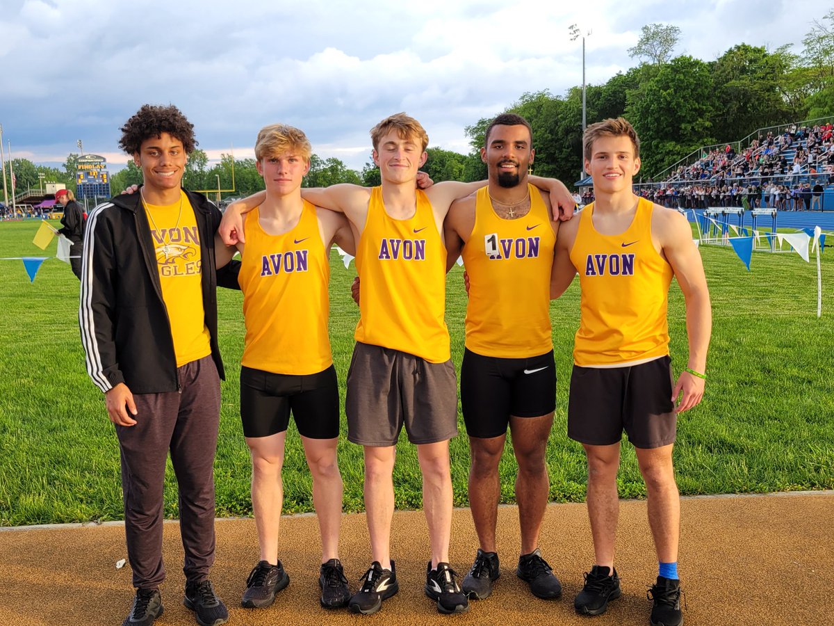 avon_track's tweet photo. Breaking news. Just found out that these young men are the Lorain County record holders in the 4x100 (41.93) and 4x200 (1:27.99) Relays. So proud of these guys! Good luck at the State Meet. https://t.co/g13h9KFFDS