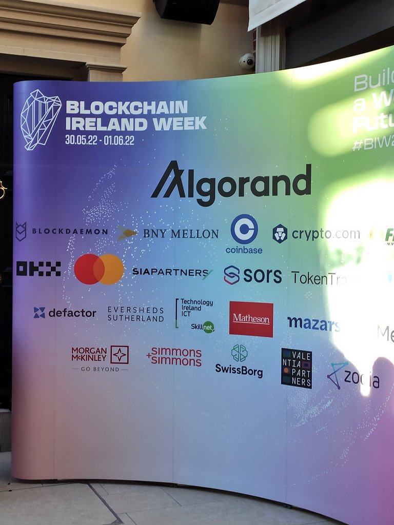 valenluciana's tweet photo. Fue la semana de Blockchain en Irlanda y obviously que estuve ahí.
Was amazing! 🇮🇪🙌🏽❤️
The talks were fascinating and everyone was so welcoming.
@blockchain_irl
#biw22
#blockchainirelandweek
(Jamás falta una Guinness) https://t.co/ovOmHdilAv