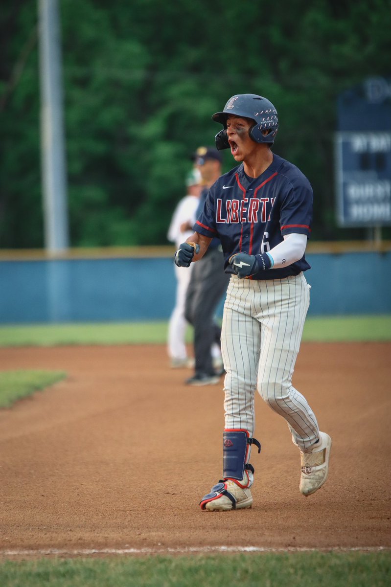 Ashley H tweet media