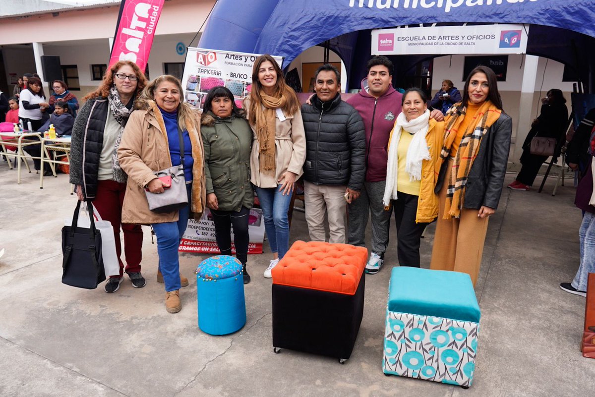 PrensaBettina's tweet photo. “Somos un municipio activo que trabaja codo a codo con la juventud. Tenemos capacitaciones y beneficios para acompañarlos. Reunir a tantos jóvenes que hoy pudieron acceder a servicios, programas e información es facilitarles herramientas para su inclusión laboral”, @RomeroBettina https://t.co/Y31JReYsZQ