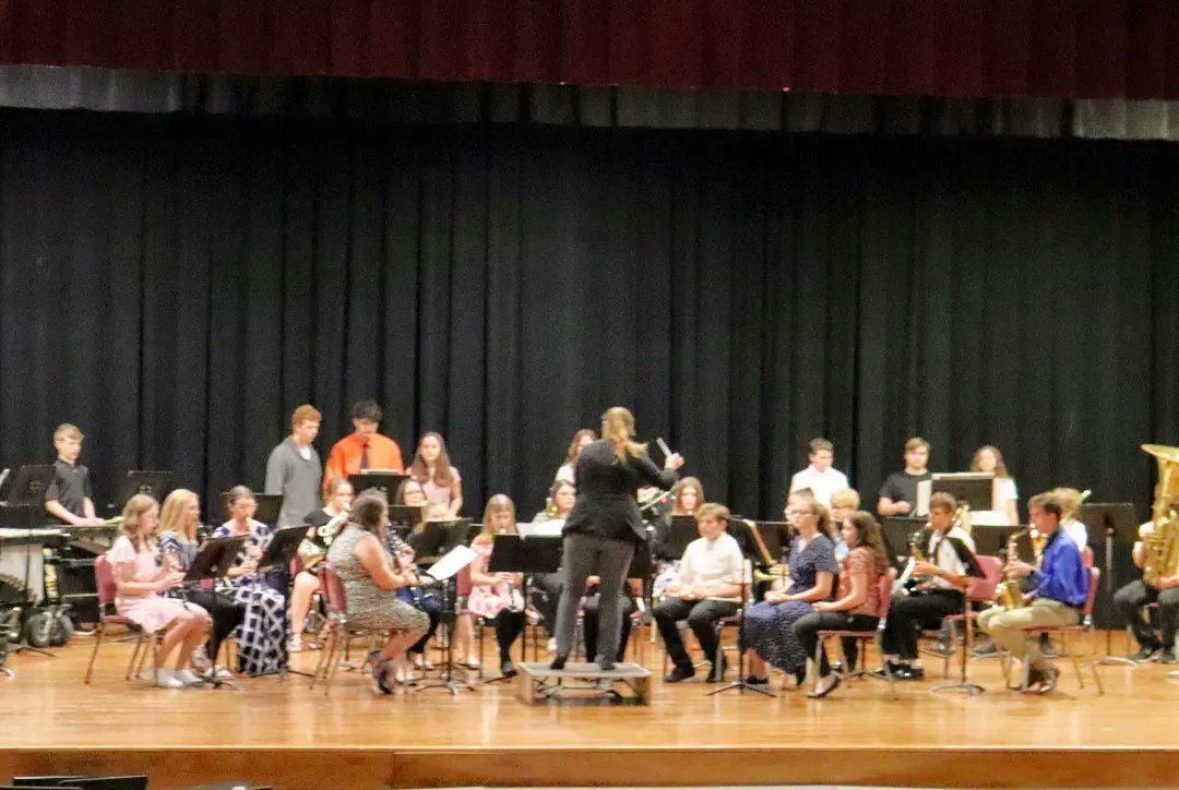 SMAHSMUSIC's tweet photo. It's been a busy and music-filled May! It's so good to be performing again!
✅Spring Concert
✅Piano Recital
✅Music Lab Recital
✅Memorial Day Parade
#GoDutchMusic
#SailingForward https://t.co/aP4mN0527v