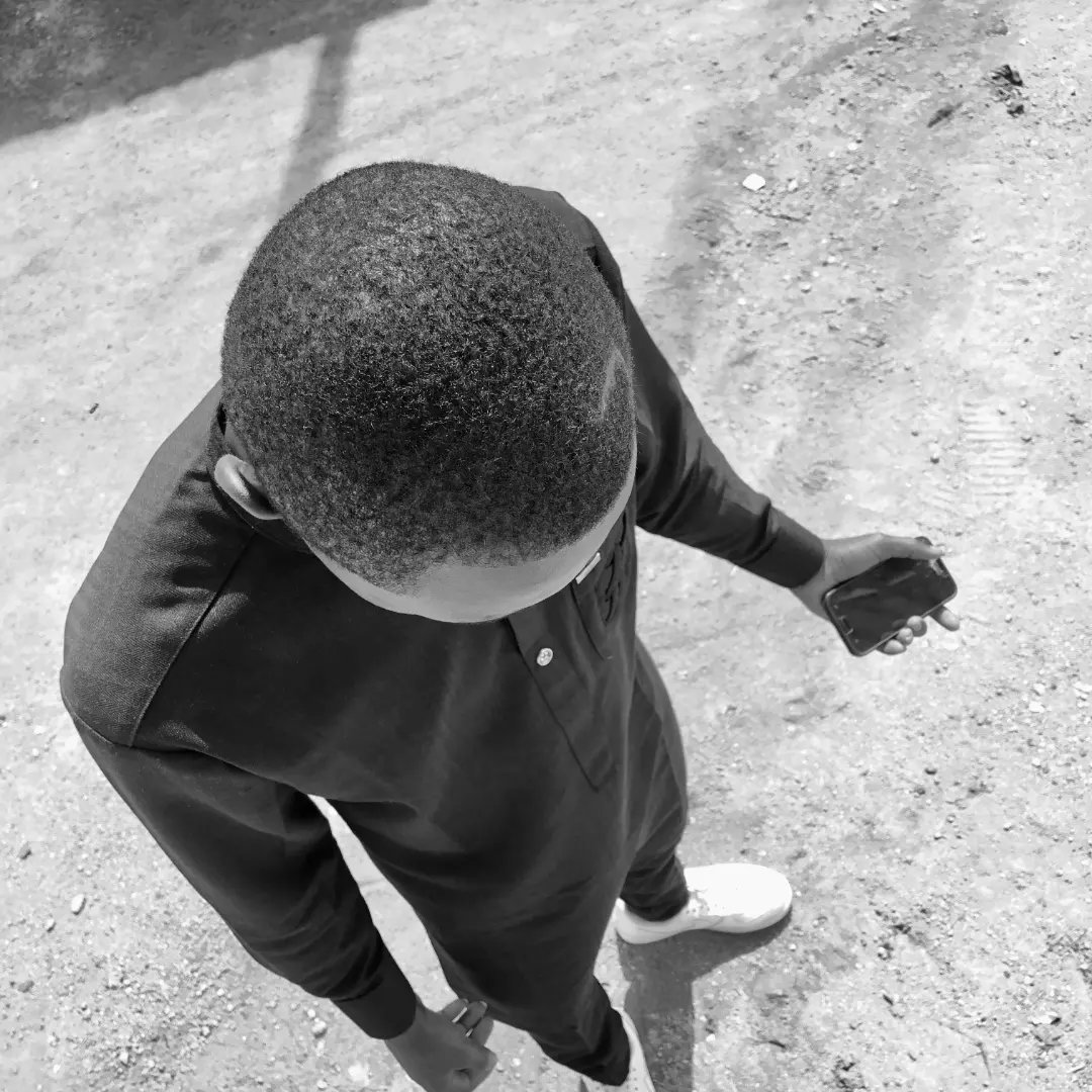 Joel56616496's tweet photo. Grace kept working for me
#gratitude
#Tailorboy
#outfit made by me https://t.co/sPOt8juUMP
