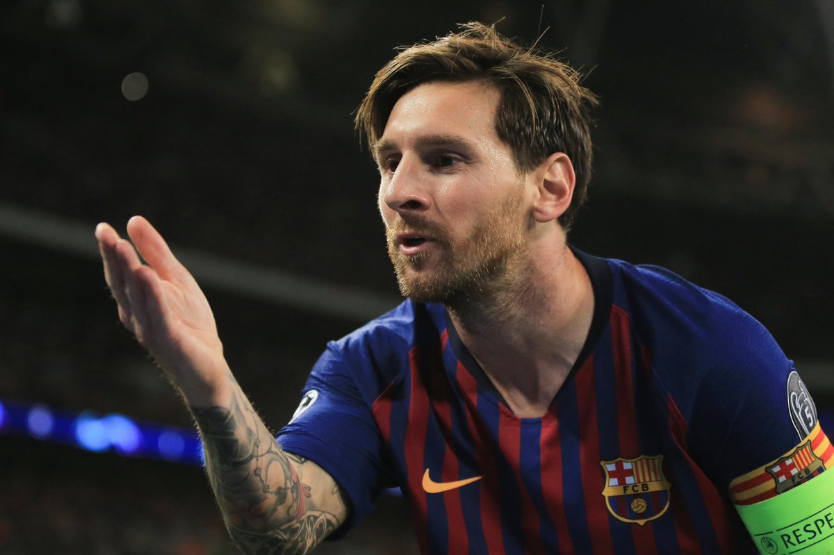 messipeak's tweet photo. The King of Wembley https://t.co/btShOPpqqK