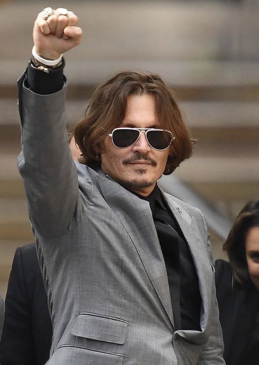 Ta_IneedU_plz's tweet photo. สรปุศาลตัดสินให้ #JohnnyDepp ชนะ
-ในข้อหาสร้างเรื่องเท็จว่าถูกเดปป์ทำร้ายในช่วงก่อนและระหว่างที่ทั้งคู่แต่งงานกัน(หมิ่นประมาท)ว่าเป็นเท็จ
-ป๋าได้รับเงินค่าเสียหาย 15 ล้านดอลลาร์ 
-ทีมทนายของป๋าสุดมากต้อนแอ๋มจนมุมหลักฐานพยาน
-แอ๋มได้รับค่าเสียหาย2ล้านดอลลาร์
 #JusticeForJohnnyDepp https://t.co/rHg3DJHiTm
