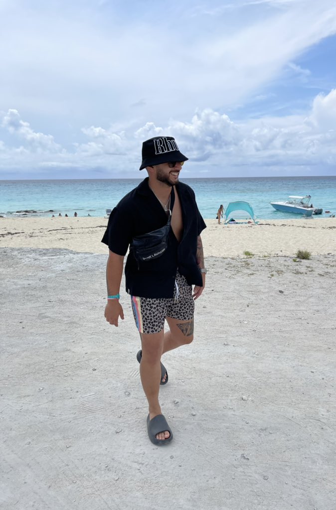 BigFunkk's tweet photo. Island Flow https://t.co/gjYy2xDrNF