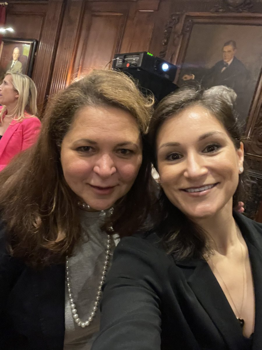 Ari Qayumi tweet media