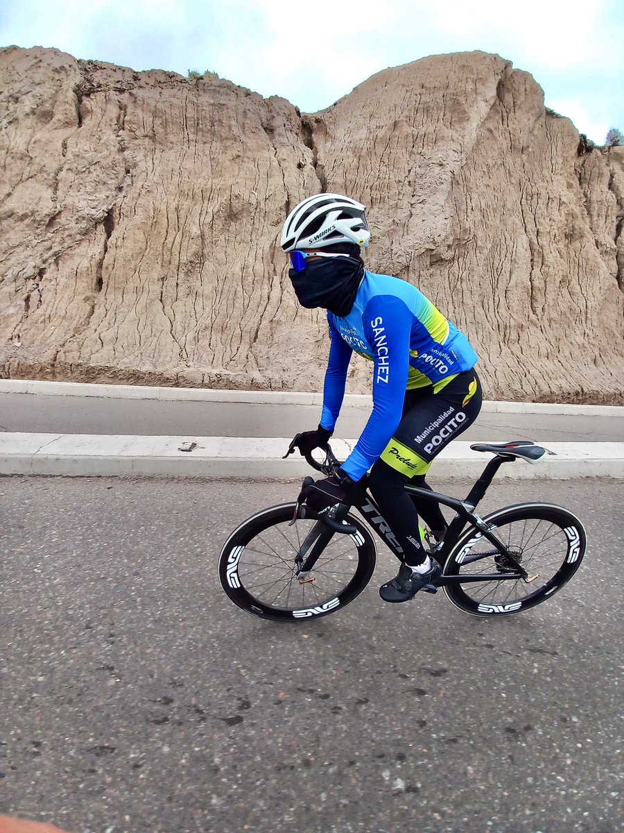 PomadaRoberto's tweet photo. “La vida está destinada a ser un reto, porque los desafíos te hacen crecer”💫

Arranca un mes duro☁️🥶 en el cual pasaremos mucho tiempo juntos mi vida🚴🏼‍♂️❤️ #junio⏳ 

@muni_pocito https://t.co/9upve2hKjd
