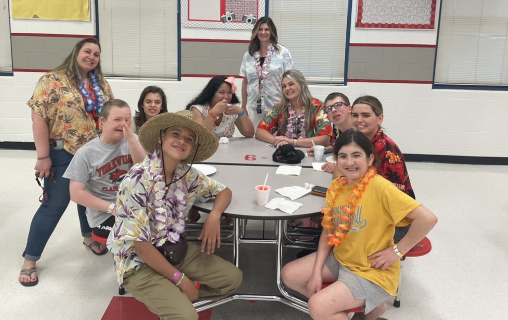 Beth Amedei tweet media