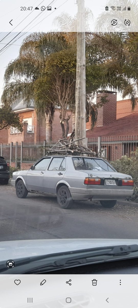ForoArbol's tweet photo. @JulioGarro @ppetchart @AlejandroNotto @MolteniMariano Uds saben que está leña en combustión  genera CO2? Saben cuantos m3 de absorción de agua , Oxígeno, contaminantes  se pierden al masacrar los árboles? No es contradictorio para la lucha contra el  cambio climático ? https://t.co/7q7xptKCM9
