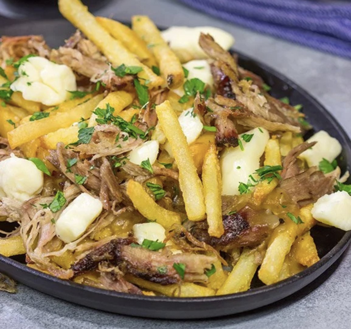 _we_love_food's tweet photo. Pulled Pork Poutine.

📸@SpicedBlog | #BBQ https://t.co/Y4Ksn6MoHf