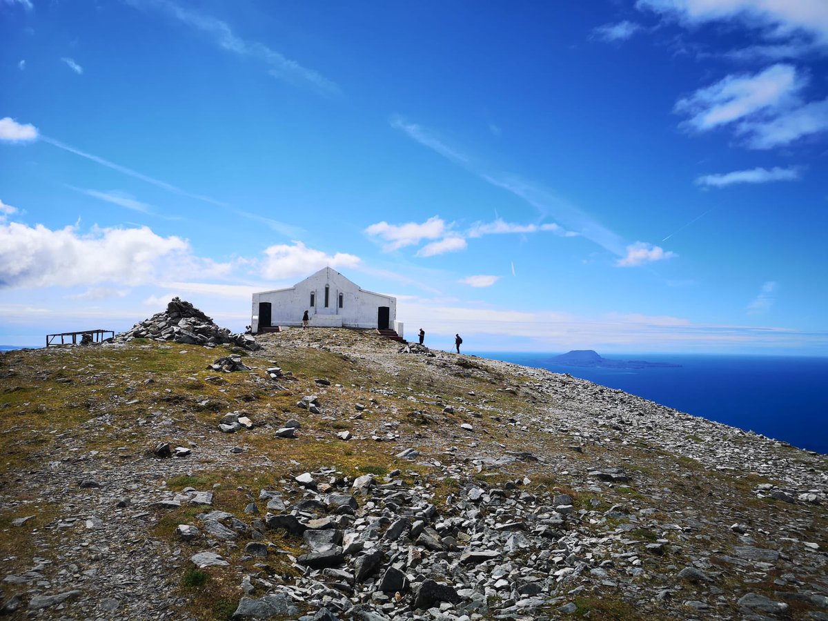 leashm77's tweet photo. @MayoNorth The most glorious day 💚🇮🇪🫶🏼☀️ #Reek #croaghpatrick🙌🏼 https://t.co/faYU515w4Q