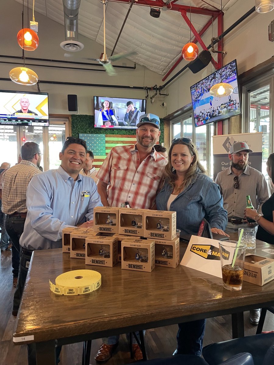 #HCA ended May with the Safety Awards Luncheon and a networking mixer! Congrats to all the safety award winners and thank you to Jim Shelton for being the speaker. Thank you to everyone who came out for the mixer and to event sponsors! #houstonconstruction
