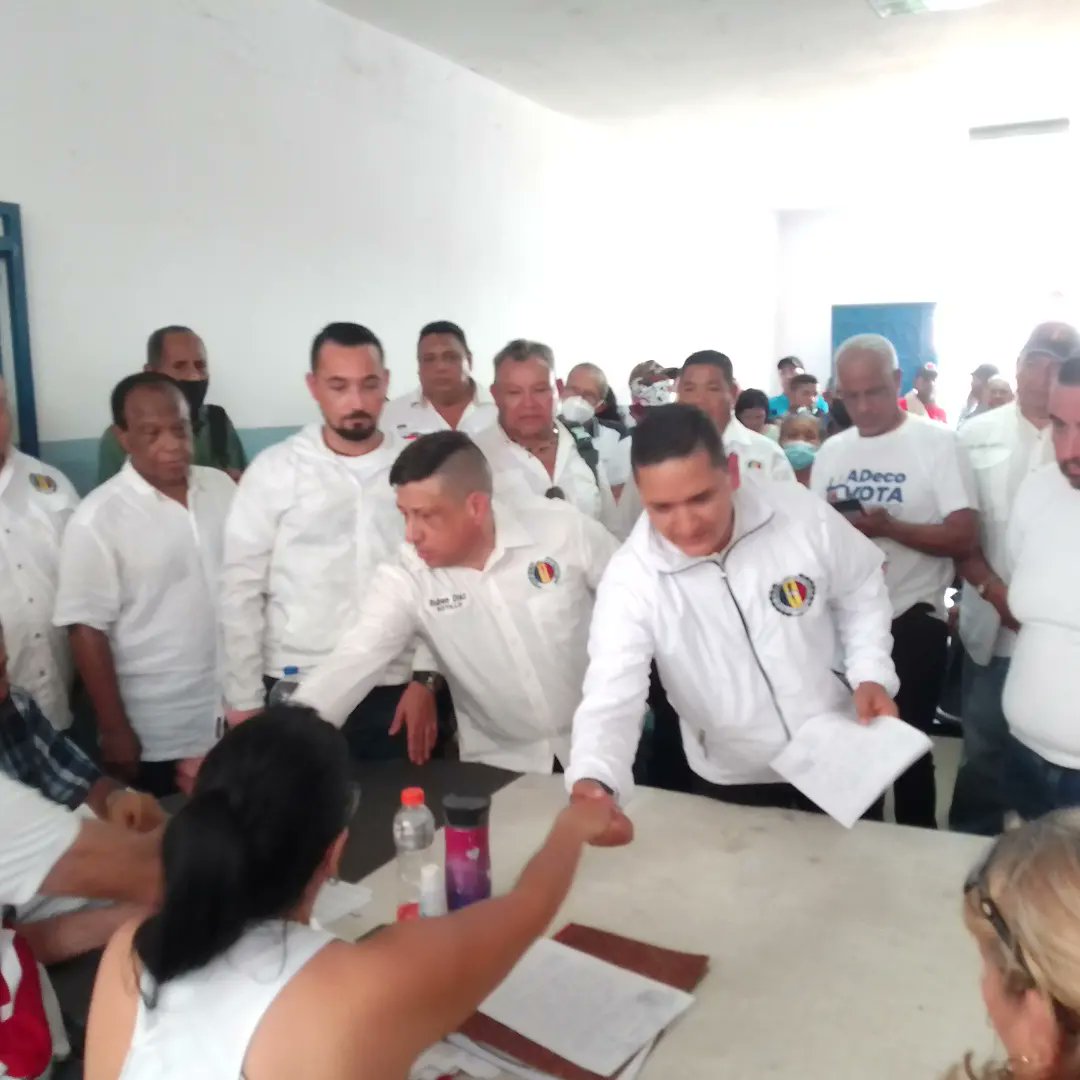 Municipio Píritu Anzoátegui apoyando a los compañeros Alexander Golindano y Rubén Díaz al CES y total apoyo al compañero Bernabé Gutiérrez a la Secretaría General Nacional.
