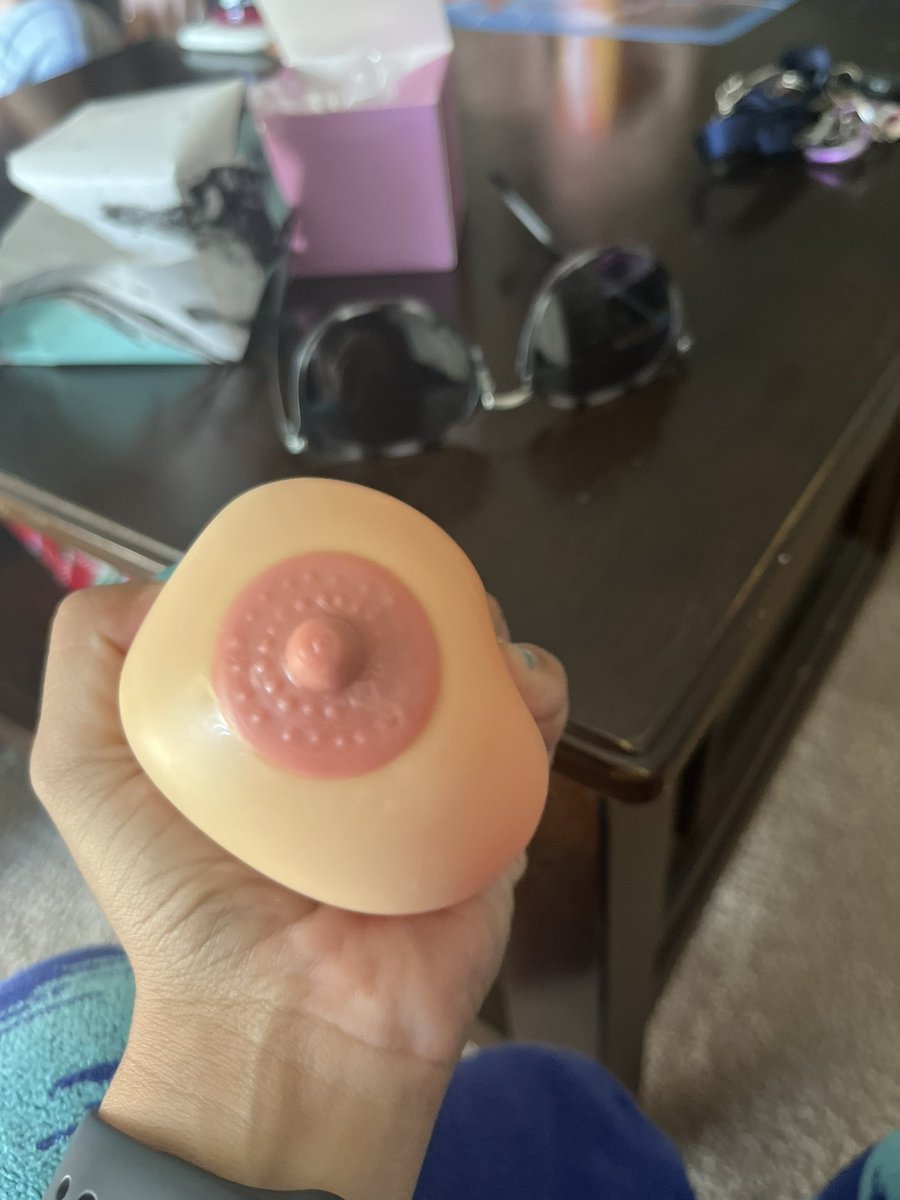 Smokie420XXX's tweet photo. Gots a nice tiddy ball! #boobs #stressrelief #boobsrule https://t.co/VduImOwMUh