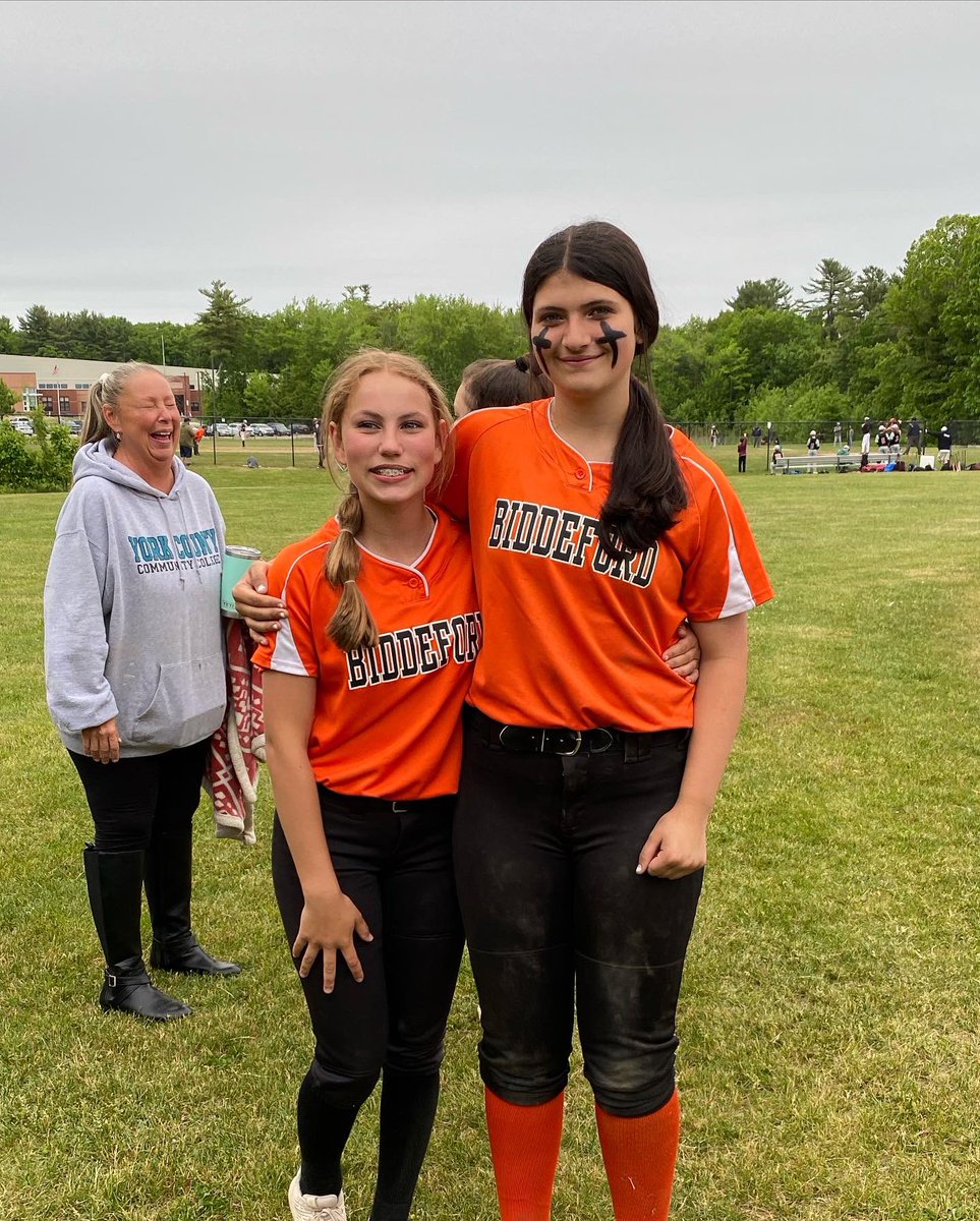 coach_magnant's tweet photo. KKβs last middle school game and another undefeated season! Two years straight!π₯πͺπ»π
#bmssoftball #tigers #greatgroup #kk24 https://t.co/mPWCQP0Ue0