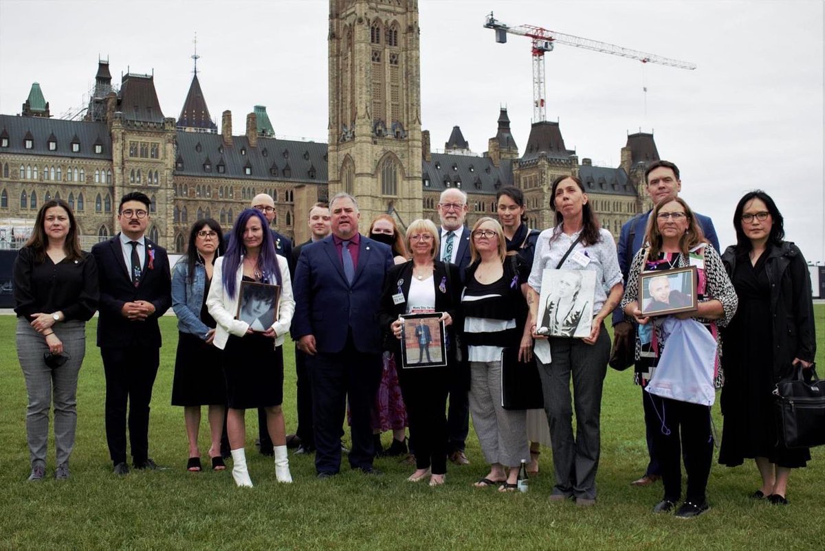 FlagsofHope's tweet photo. We did our best, thank you @GordJohns for bill C-216 gutted it didn't pass, but we'll never give up.  @momsstoptheharm https://t.co/auoa08VvEw