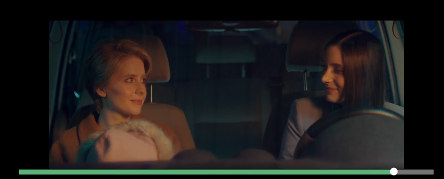 Galaxiate's tweet photo. Esta es la escena final de Kontrola, (no la vi subtitulada)
Al final Hania le dice "Mamá" a Natalia y ambas se ríen y se quedan viendo.

#Kontrola4 https://t.co/yYY1xhpqMS