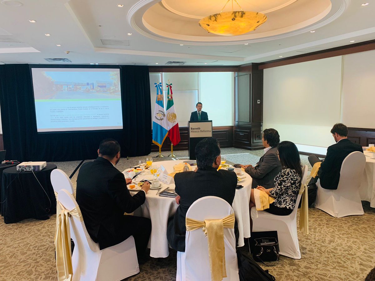 MinexGt's tweet photo. #ConsejeríaComercialGT en 🇲🇽 y delegación de Zona Libre de Industria y Comercio #ZolicGT y Zonas de Desarrollo Económico Especial Públicas #ZDEEP se reunieron con empresarios del sector industria en la presentación “Guatemala, descubre un destino de inversión” y 🇬🇹 No Se Detiene. https://t.co/8e7N9CUxIP