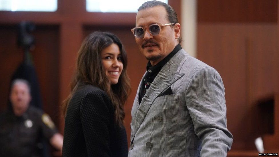 AREAJULID's tweet photo. Tea! Guys! JOHNNY DEPP MENANG MELAWAN MANTAN BINI🥳🥳🥳 https://t.co/qnpadxXhtX
