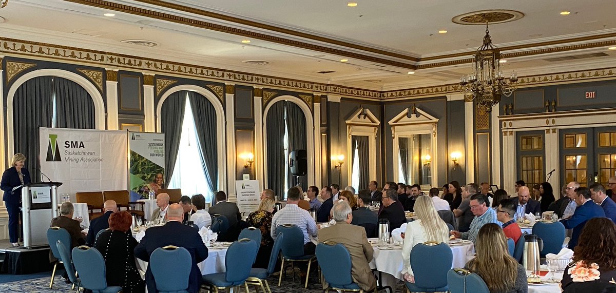 SaskMiningAssoc's tweet photo. #SKMiningWeek Panel moderated by Kelly Ogle @CAGlobalAffairs on #SK's Critical Minerals Essential to Global Security & Supply Chains. Great discussion from panel members Jerry Grandey, Larry Long @NutrienLTD and @alannakochsk. Thanks Mayor @charlieclarkyxe for the welcome. https://t.co/q1rsgqA0A5