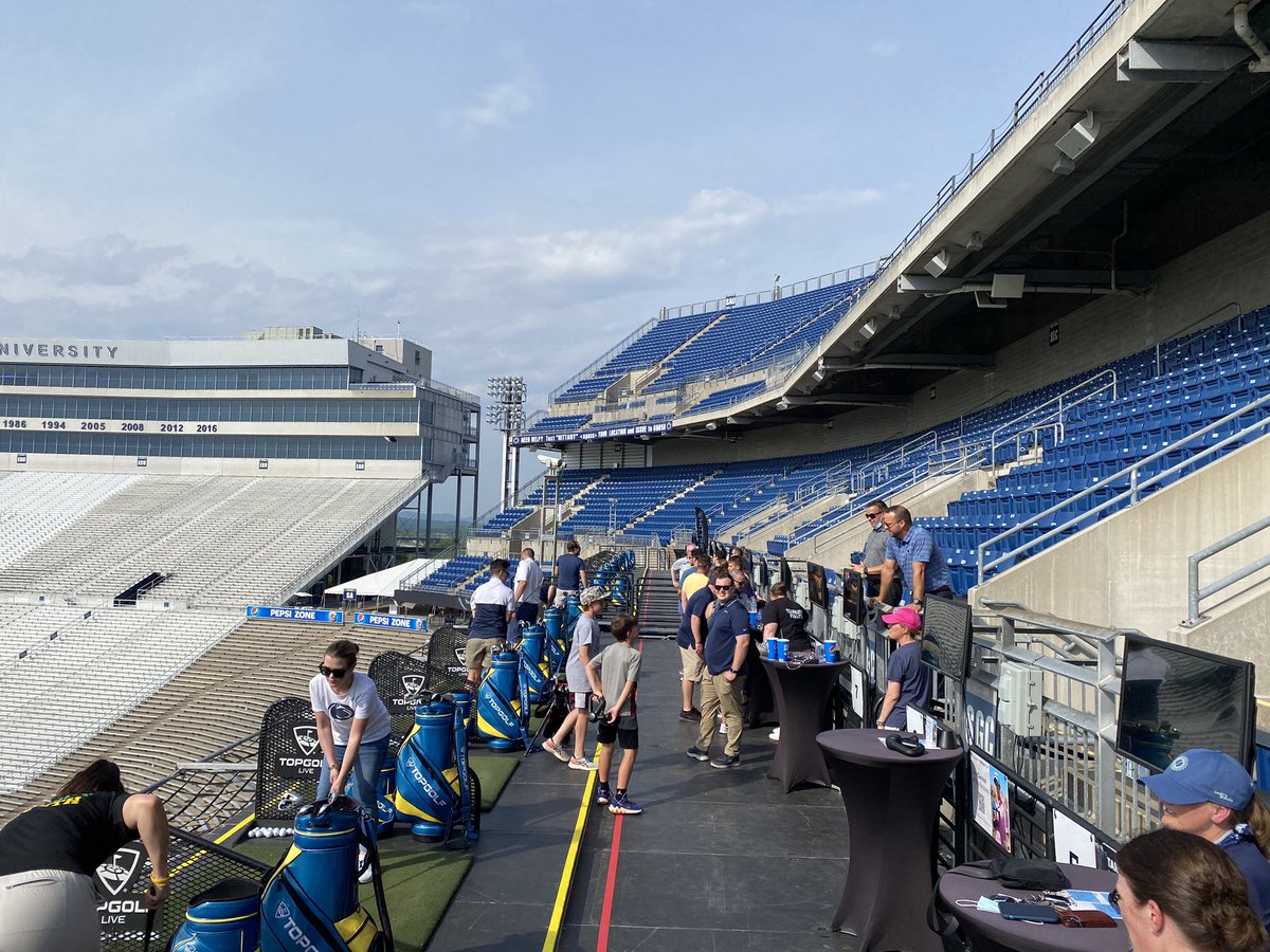CarlHeck's tweet photo. Great night playing golf at Beaver Stadium with @Topgolf and #TopGolfLive. A limited number of bays remain available through the weekend! https://t.co/B2HvWzpK9w https://t.co/01UJNjjC8I