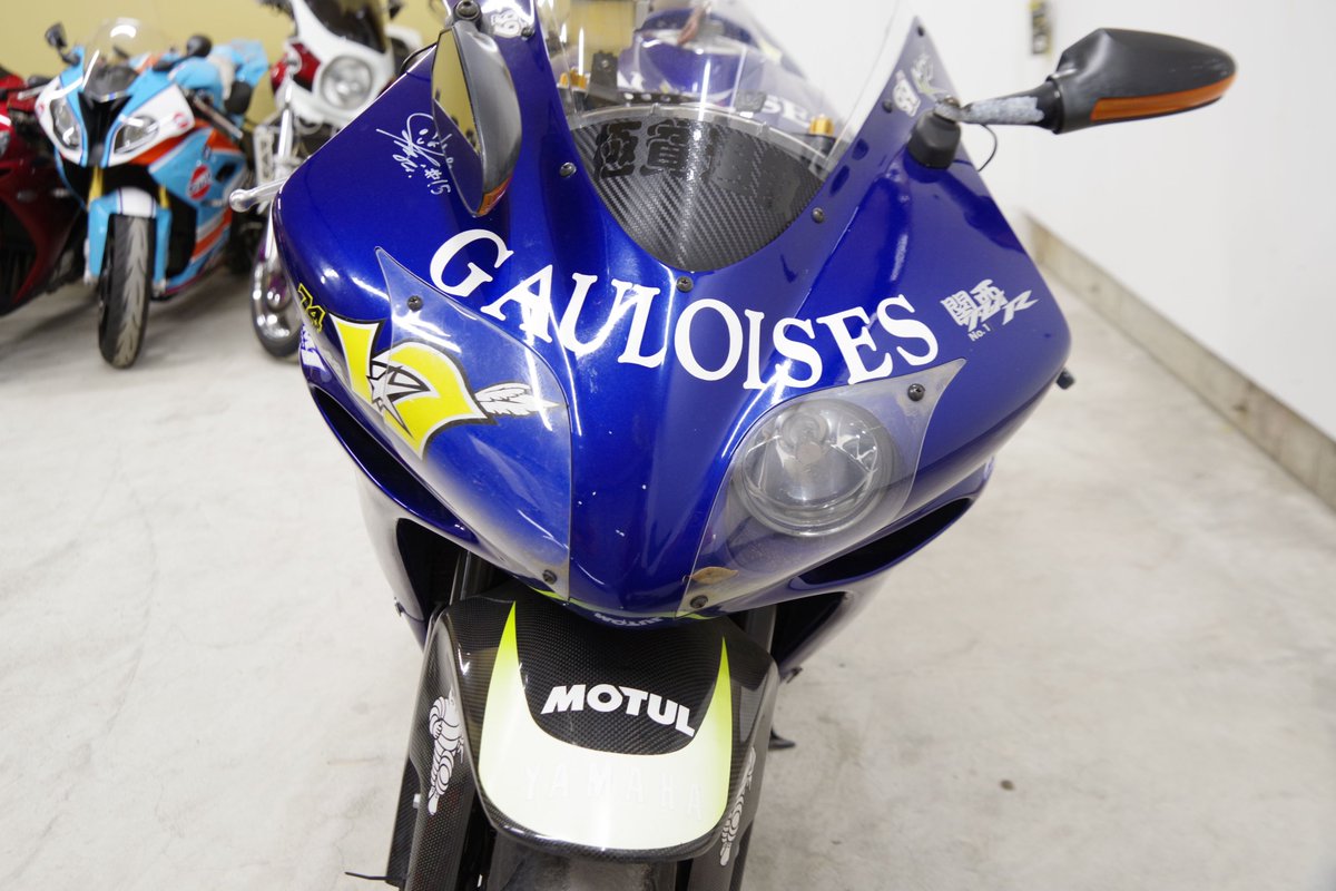 TopicsMoto's tweet photo. YZF-R1　

買い取らせて頂きました✨
走行距離はかなりいってますが、
耐久カウルなどレーサーベースやストックよ

この度は買取のご依頼有難うございました‼️🙇

価格　21万円

#mototopics #バイク乗りと繋がりたい #バイク好きと繋がりたい #バイク買います　#バイク売ります #YZFR1 https://t.co/0H6Yze2DjW