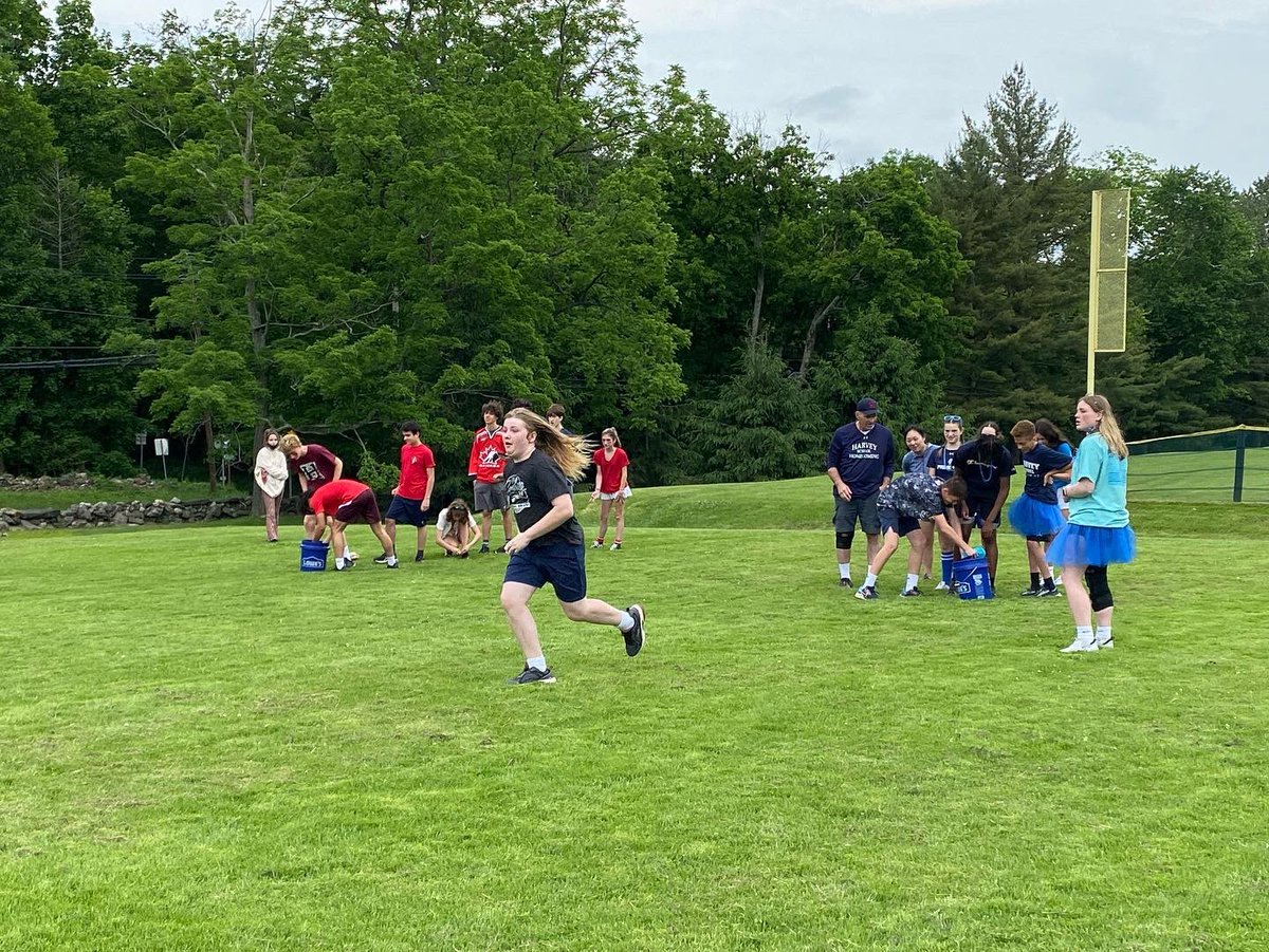 Harvey Middle School tweet media