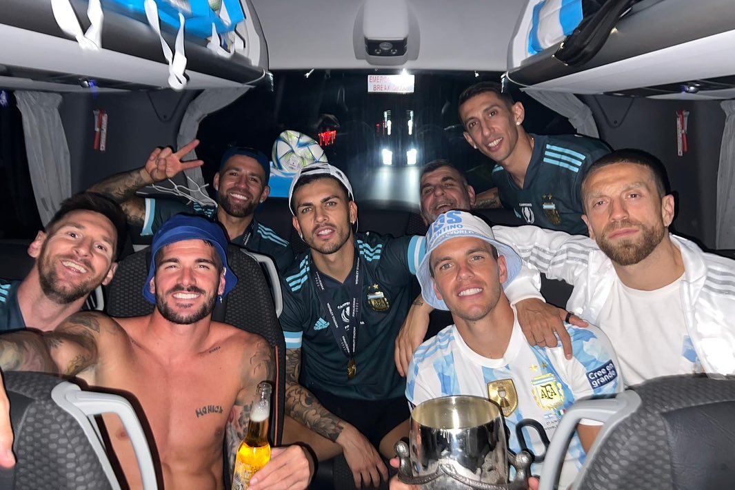 Messismo10's tweet photo. Y Argentina va. https://t.co/GJYLZ1rssr