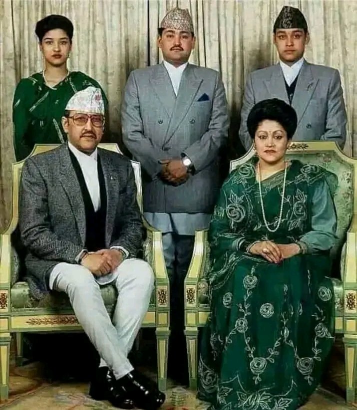 su_p123's tweet photo. आज जेठ १९

कालो दिन 😢😢 https://t.co/oqtdJcAzSR