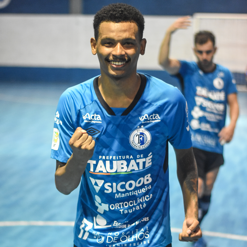 taubatefutsal's tweet photo. BEST OF THE MATCH - JUNINHO 1️⃣7️⃣⚽️⚽️⚽️💙
#TaubatéFutsal #Umbro #CopadaLPF #Futsal #LPF2022 #VaiTaubaté https://t.co/fyu3GkOPa8