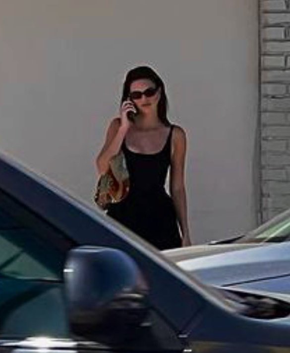 KENDALLNJX_'s tweet photo. just kendall jenner https://t.co/6PsgNEL2Db