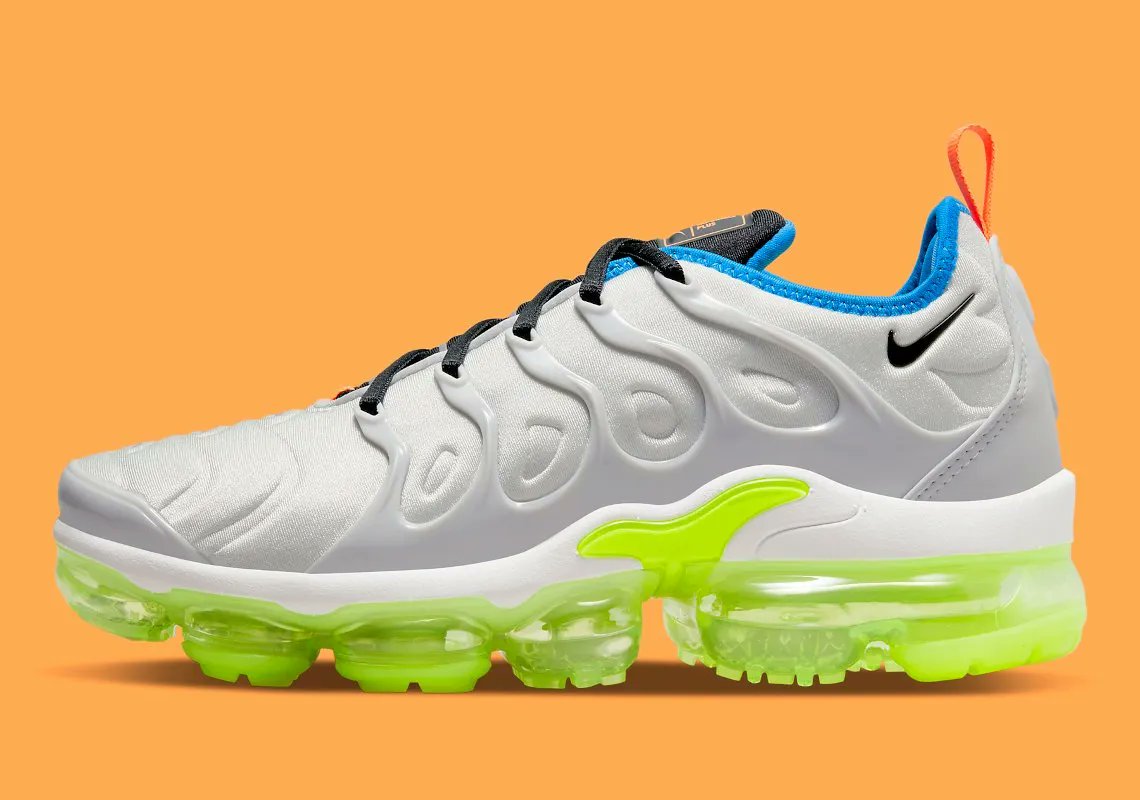 SneakerShouts's tweet photo. 40% OFF + free shipping on the Women's Nike Air VaporMax Plus "Grey Volt" 

BUY HERE: https://t.co/ySnKP6vAmI https://t.co/pKd5CC7v9H