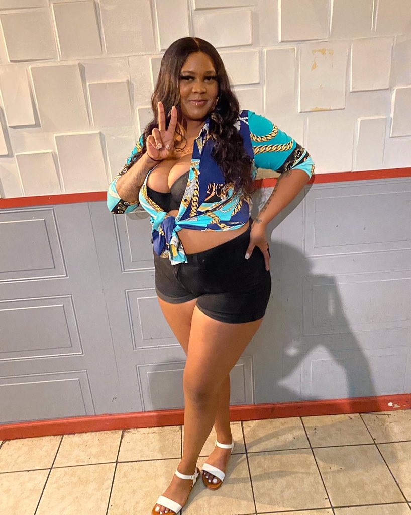 therealdynastee's tweet photo. my young chick so bad, i give her what she want 😮‍💨 #oldtomenewtoyall https://t.co/SYNyaExPl7