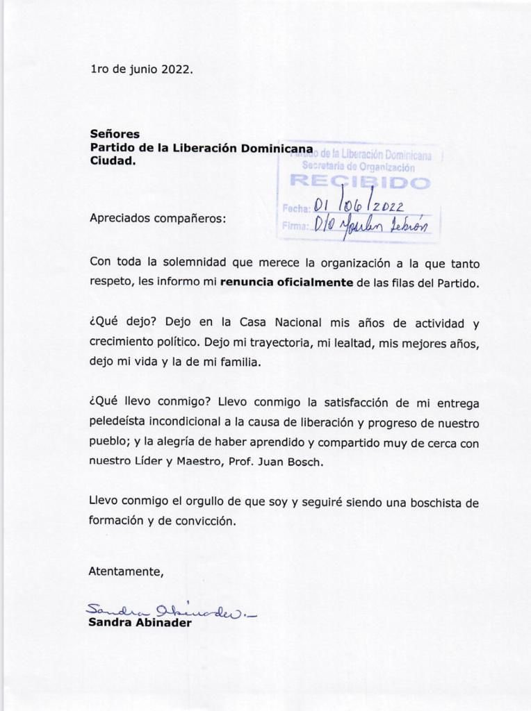 rcavada's tweet photo. Atención. Renuncia a su militancia en el @PLDenlinea la histórica diputada morada #sandraabinader @AbinaderSandra Se desconoce si se integrará a otra organización política o quedará como independiente en la cámara de @DiputadosRD #rcnoticias #robertocavada https://t.co/fl2BnafQ7U