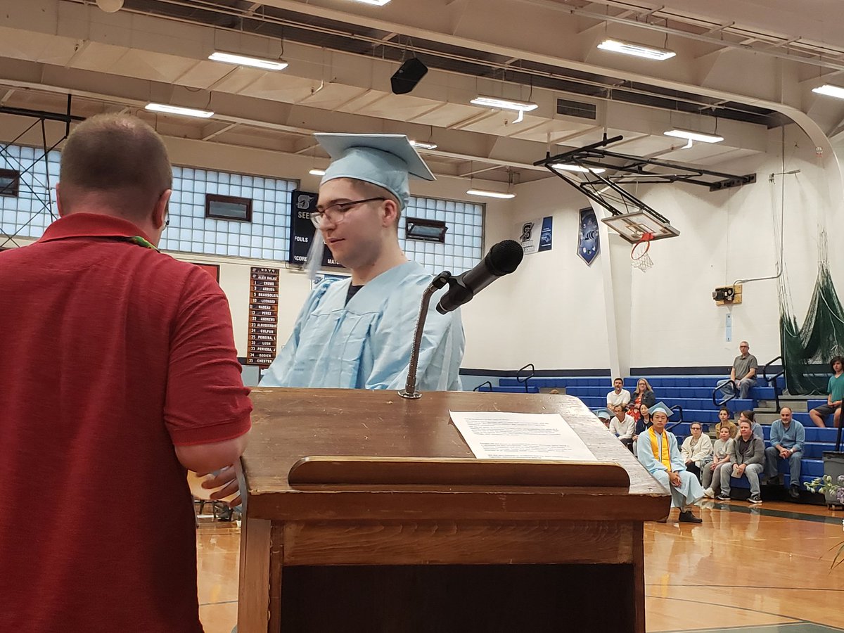 DrWhalen3's tweet photo. #SeekonkHS #Classof2022 #ClassNight https://t.co/OOJ6ourRdQ