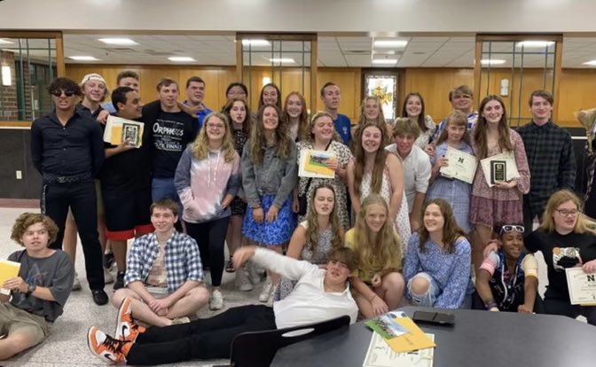 Jen_Morris2003's tweet photo. NHS Unified Track STATE Send-off is Saturday 7:30am Gate 5
Everyone welcome!  #unified @CI_Noblesville @DowntownNoblesv @NoblesvilleIN @Noblesville_Mag https://t.co/NyPOlOt2Fi