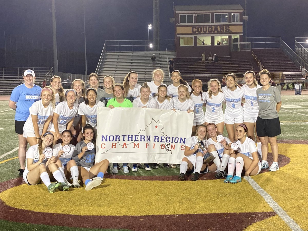 REGION CHAMPS - girls soccer defeats Oakton 1-0