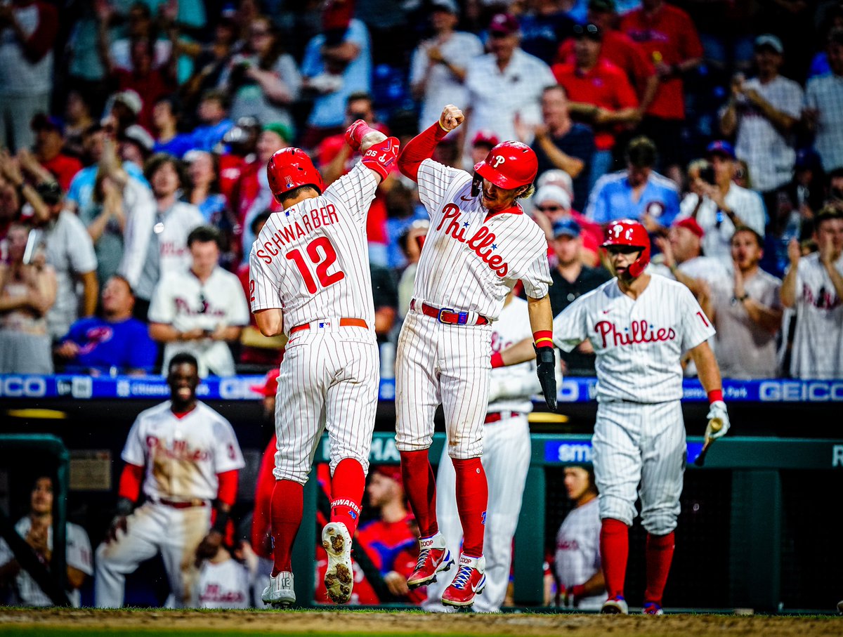 Phillies's tweet photo. #RingTheBell https://t.co/MEp28hVmwZ
