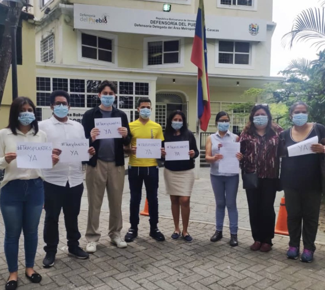 Reactivación urgente del Sistema de Procura de Órganos y Tejidos (SPOT) exigen las madres de los niños y niñas del Hospital J.M de Los Ríos y la organización <a href="/preparafamilia/">Prepara Familia</a> 

5 años sin transplantes
5 años de cruel suspensión del Sistema de Procura (SPOT)

#TransplantesYa