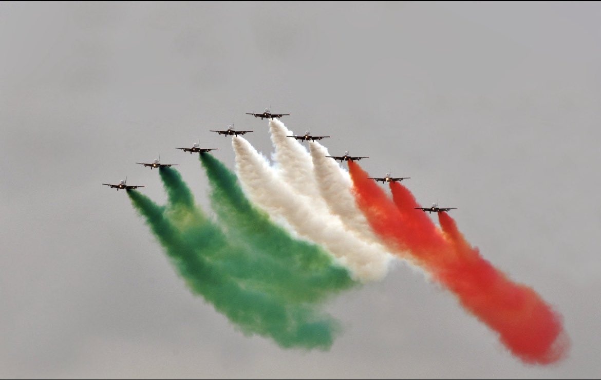 The Italian President Sergio Mattarella opened the official celebrations for the #2giugno 🇮🇹 
On this day in 1946 the Italian Republic was born by popular will. 

W la Repubblica! W l’Italia!