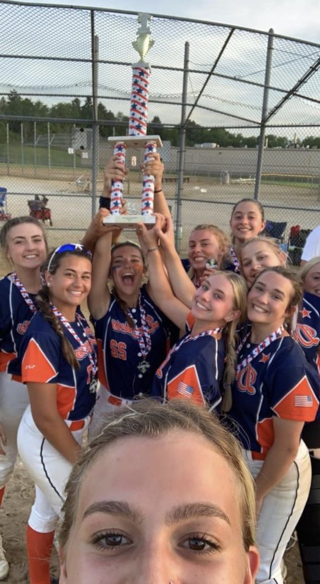 Kaleigh Ciesielski/softball (@softballkaleigh) on Twitter photo 