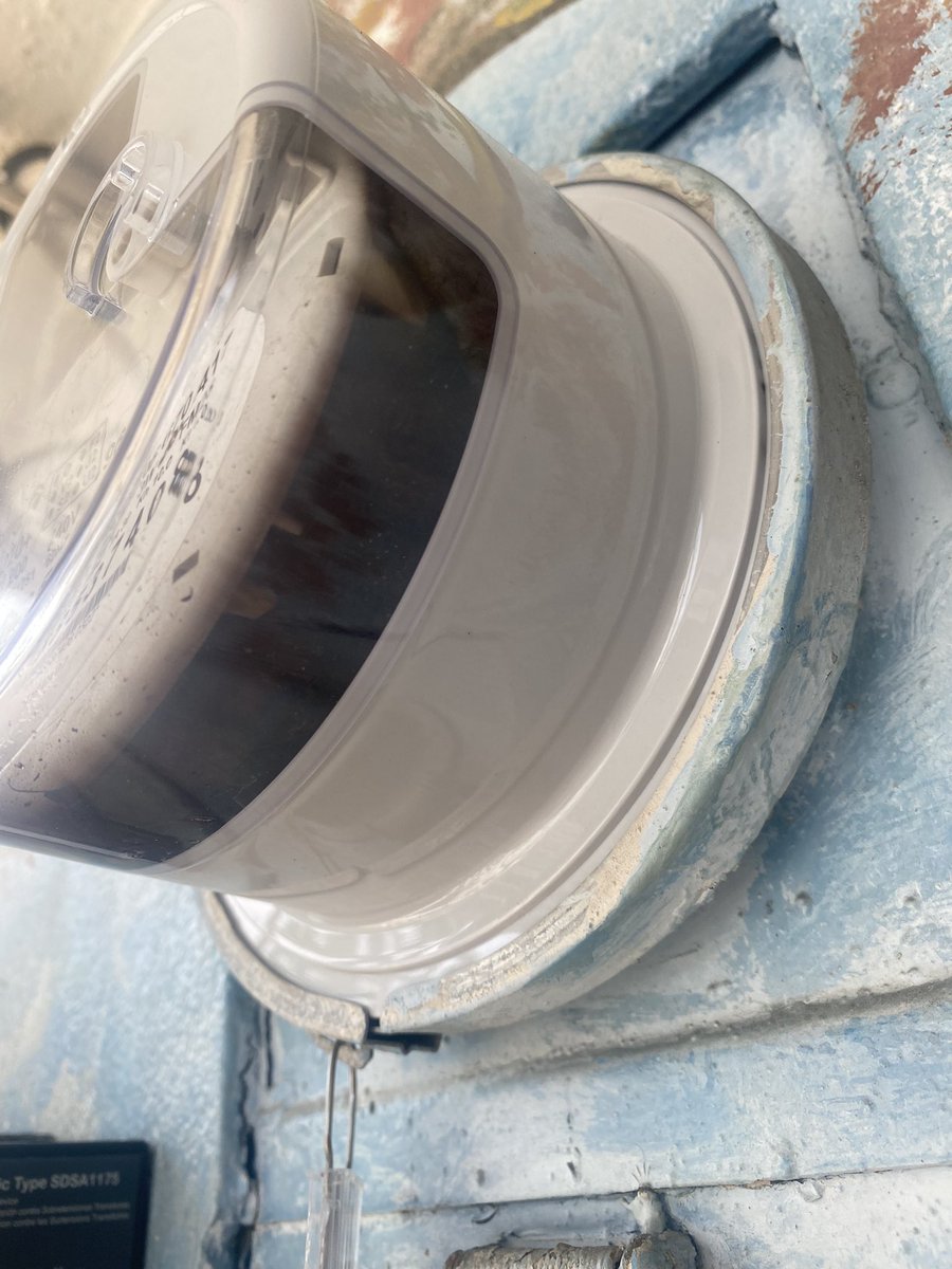 FranMarie_42's tweet photo. @lumaenergypr Me encantaría prestaran atención a lo que esta sucediendo en mi urb. Valle Hermoso Norte en Hormigueros. Ya van tres veces que hay sobrecargas y explotan los contadores y eso conlleva enseres eléctricos dañados. Es URGENTE hagan algo. He tenido que gastar mucho $$$. https://t.co/8xYNWWhp89